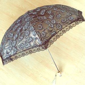 Metallic & Lace Parasol